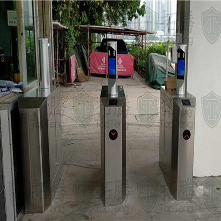 廣州廣船工地車牌識別和人行翼閘